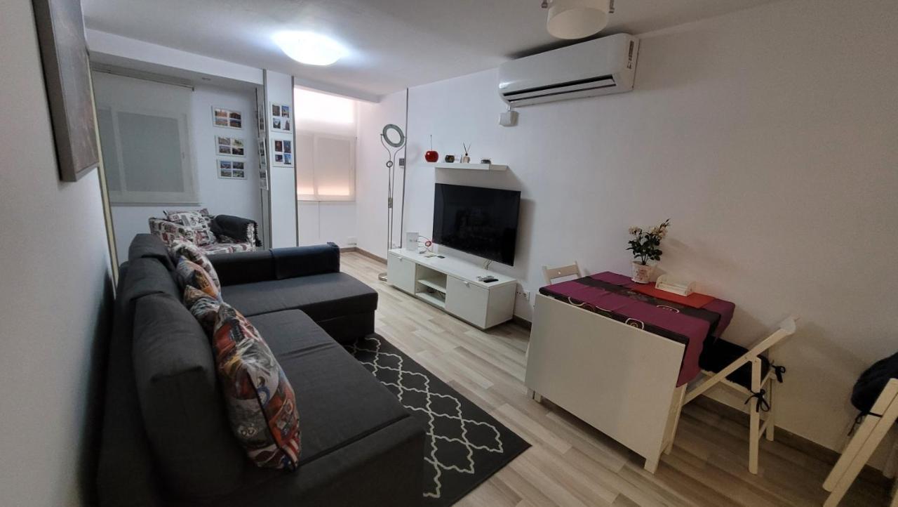 Apartaments B O D Collblanc L'Hospitalet de Llobregat Exterior photo